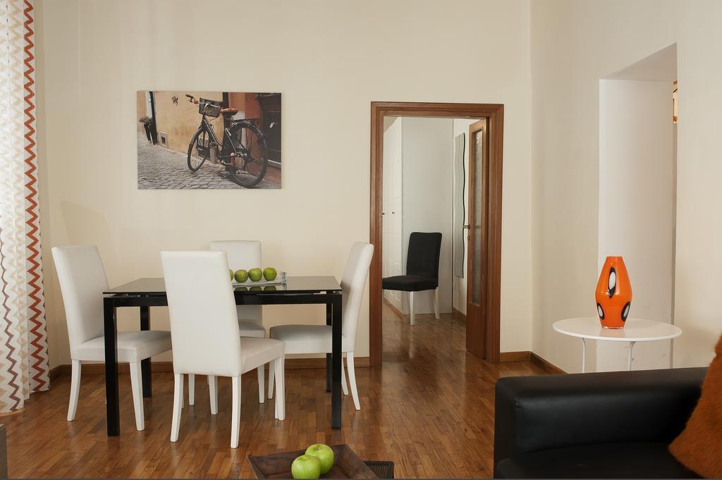 Fl Apartments Charming Flat In The Heart Of Trastevere Rom Eksteriør billede